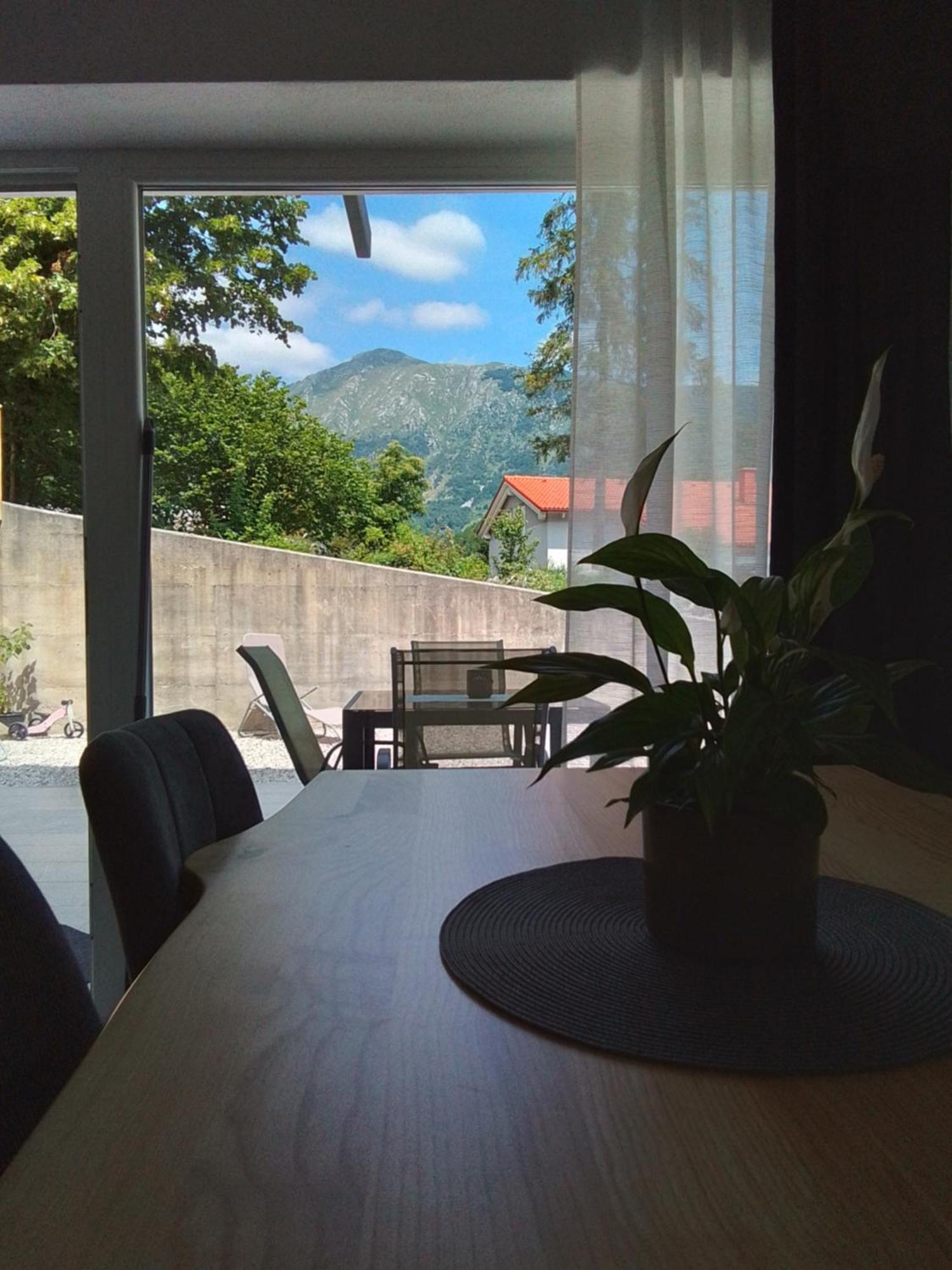Apartamento Hisa Za Gradom Kobarid Exterior foto